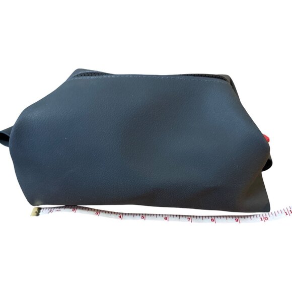 Dwell Studio Mens Black Toiletry Bag With Zipper Closure - Durable Faux Leather - Picture 5 of 5